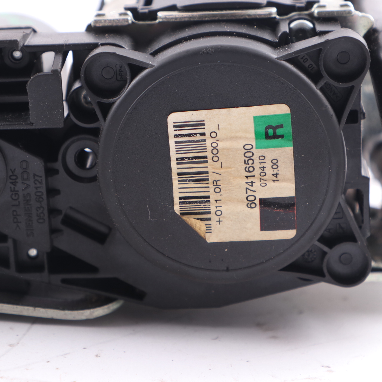 Mercedes W204 Seat Belt Front Right O/S Upper Belt Black A2048607485