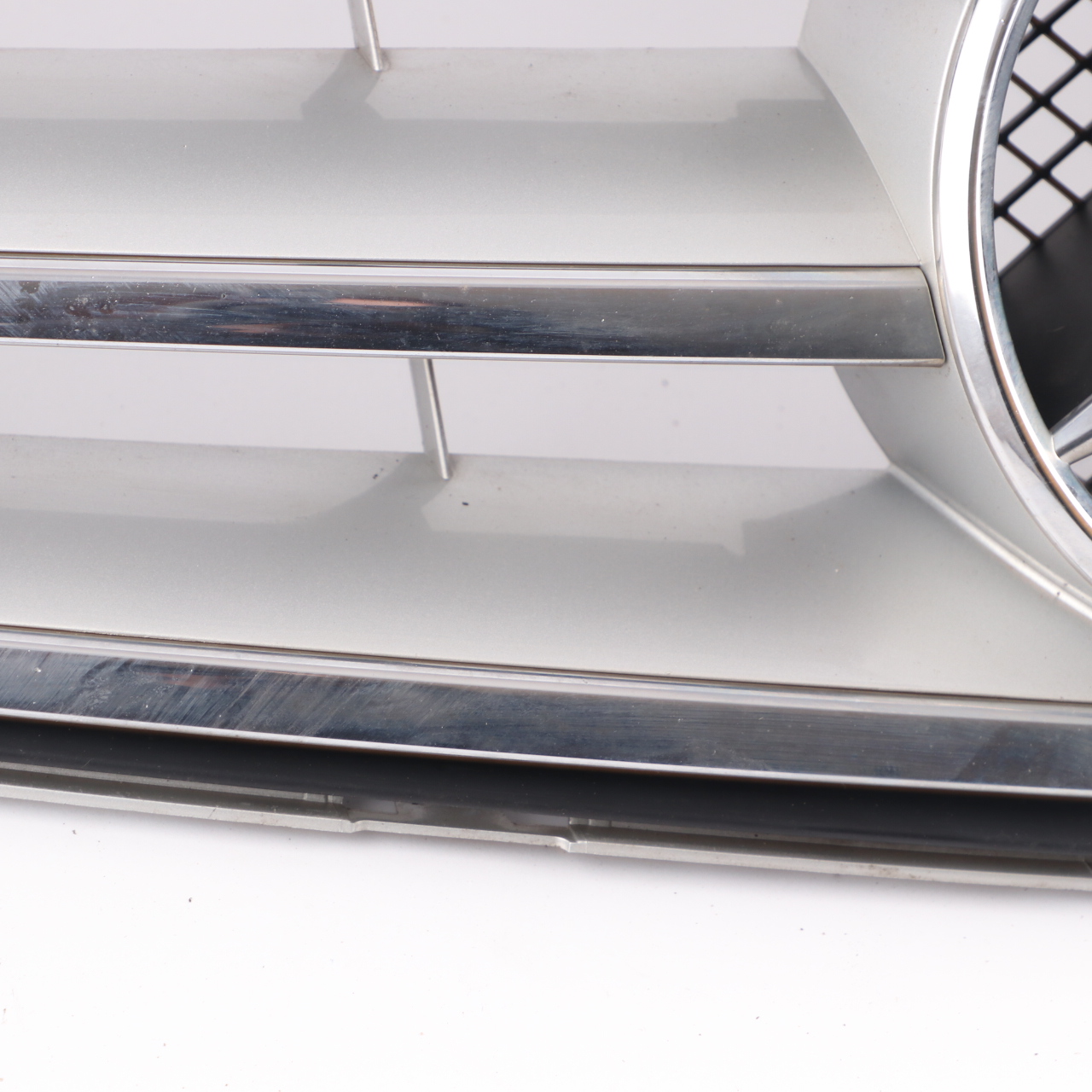 Mercedes W204 Hood Bonnet Grille Front Radiator Beam Trim Panel Silver Chrome