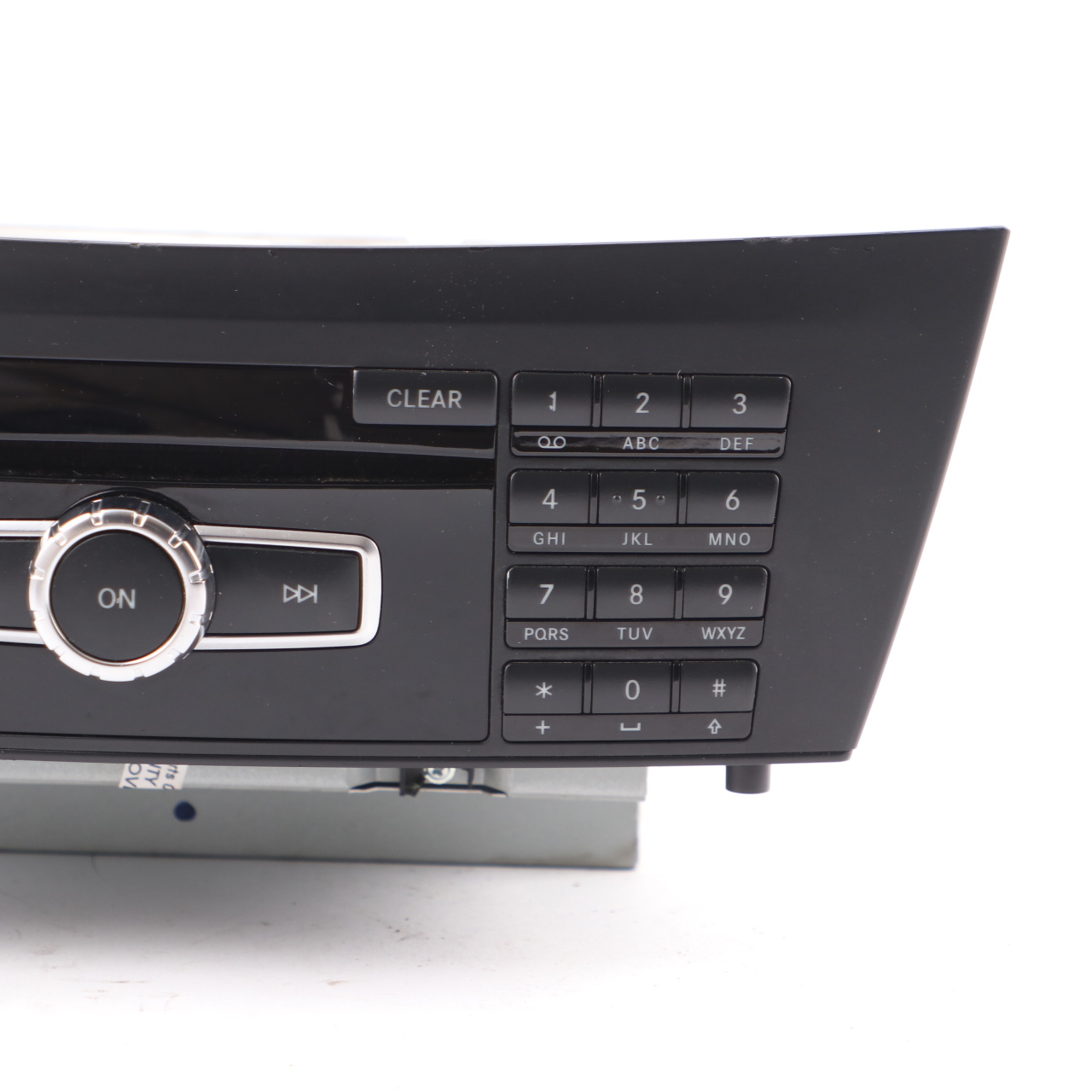 Mercedes W204 COMAND Navigation CD Player Radio Sat Nav Head Unit A2049003609