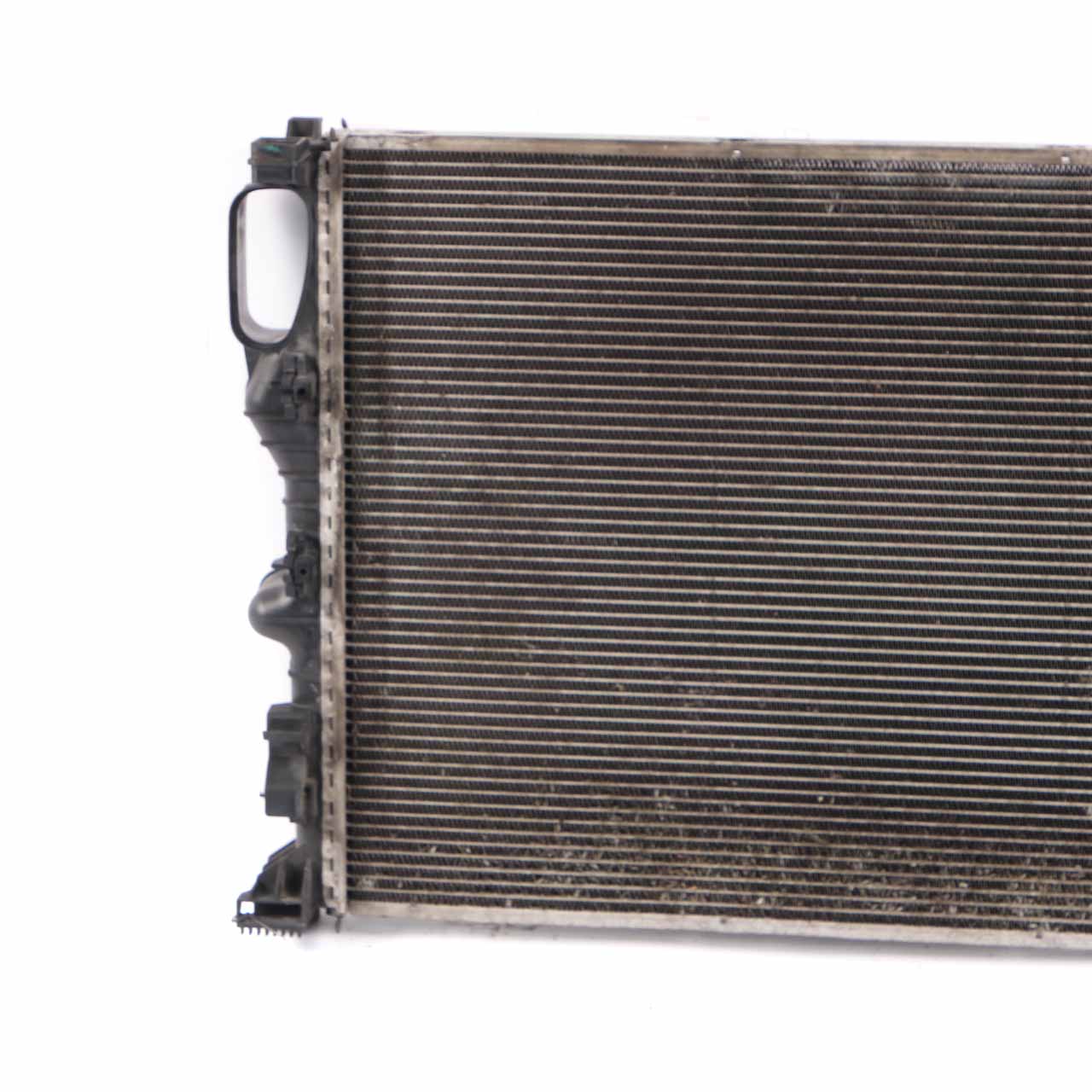 Mercedes W211 Engine Cooling Radiator Water Cooler A2115002004