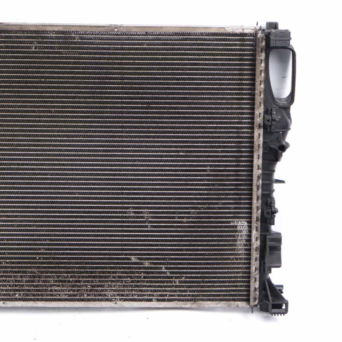 Mercedes W211 Engine Cooling Radiator Water Cooler A2115002004