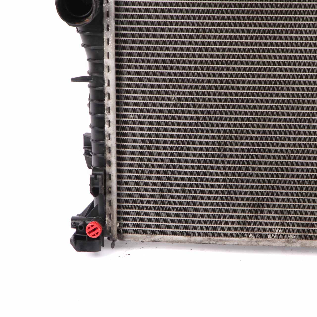 Mercedes W211 Engine Cooling Radiator Water Cooler A2115002004