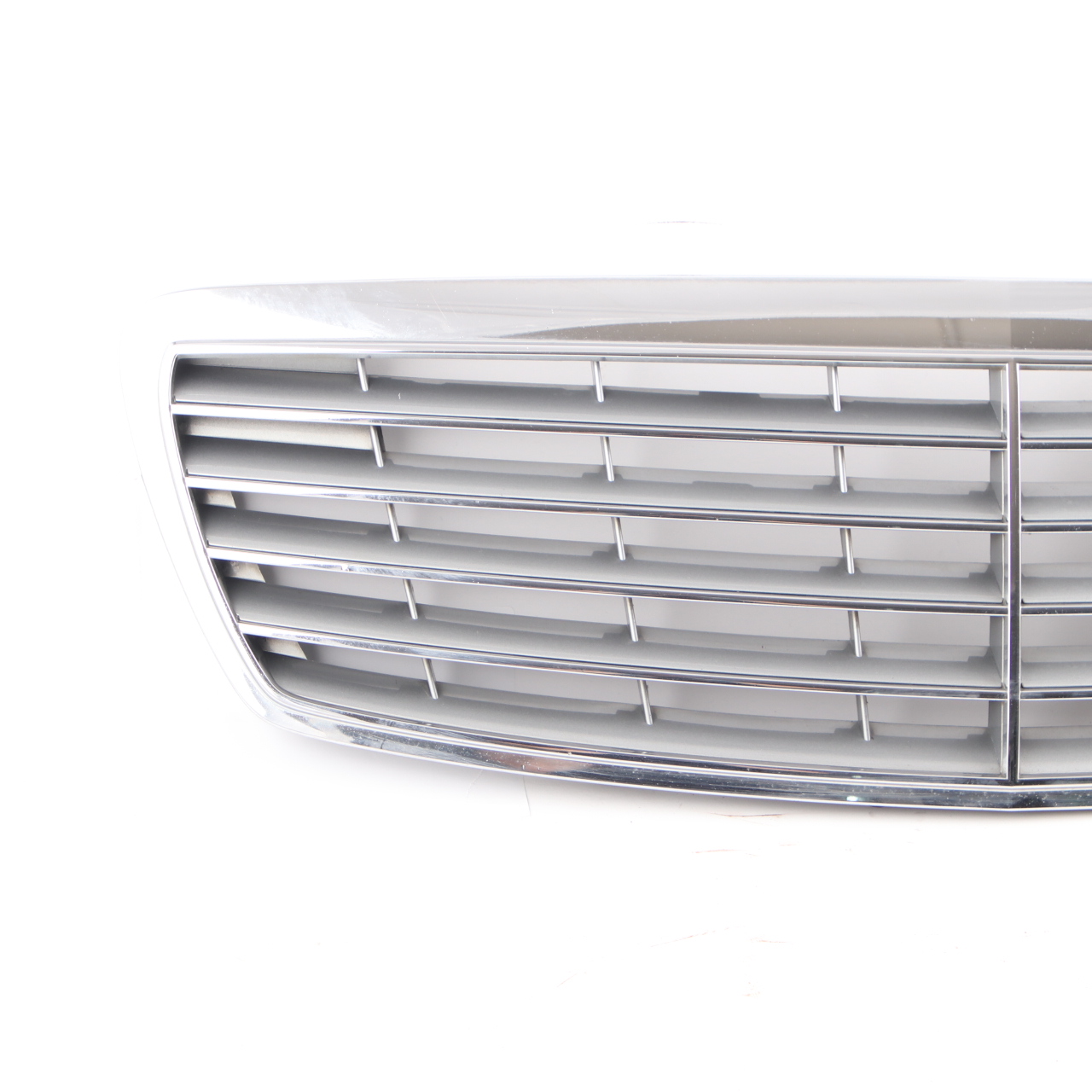 Front Grille Mercedes W211 Front Bumper Grille Cover Central A2118800383