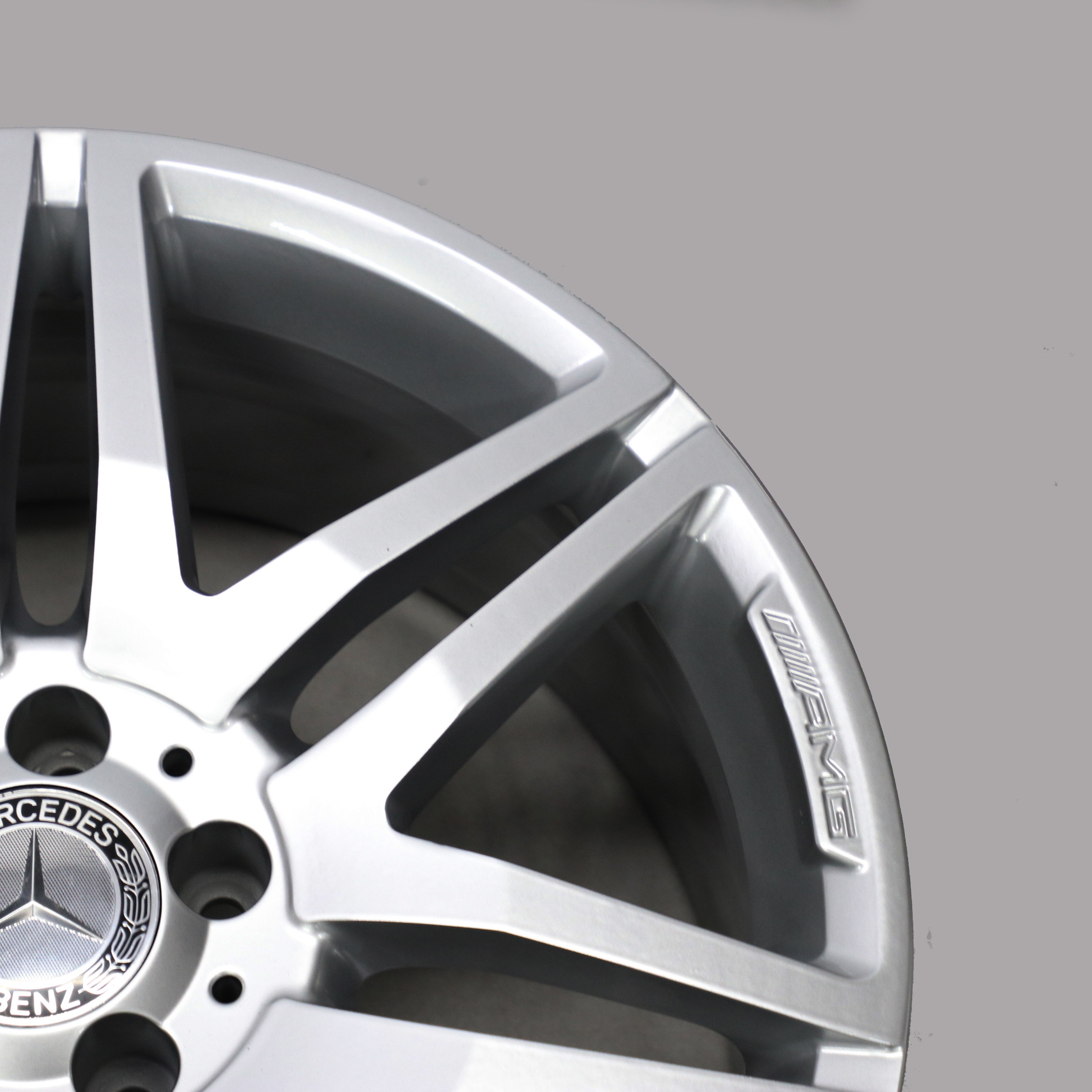 Mercedes-Benz W207 C207 Alloy Wheel Rim 19" AMG 7 Double Spoked A2124014702