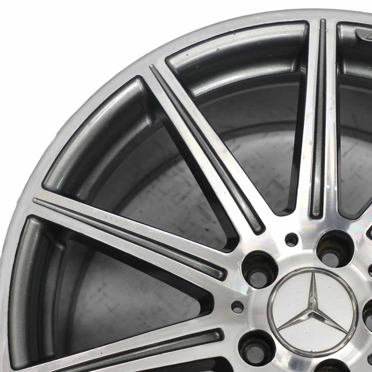 Mercedes W212 E63 AMG Wheel Alloy Rim 10-Spoke Wheel 19" ET:52 9,5J A2124015102