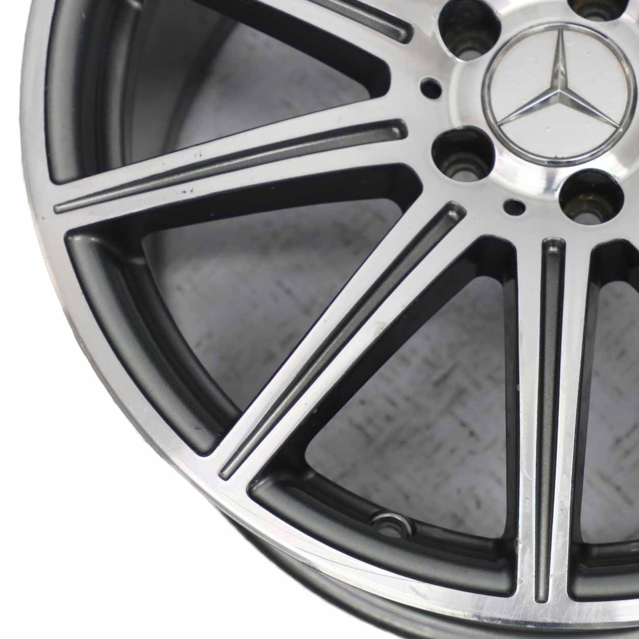 Mercedes W212 E63 AMG Wheel Alloy Rim 10-Spoke Wheel 19" ET:52 9,5J A2124015102