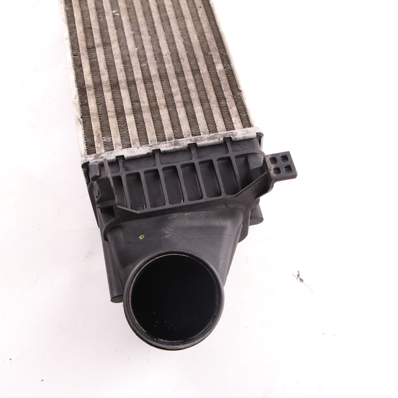 Mercedes W221 OM642 Intercooler Charge Air Cooler Radiator A2215001000