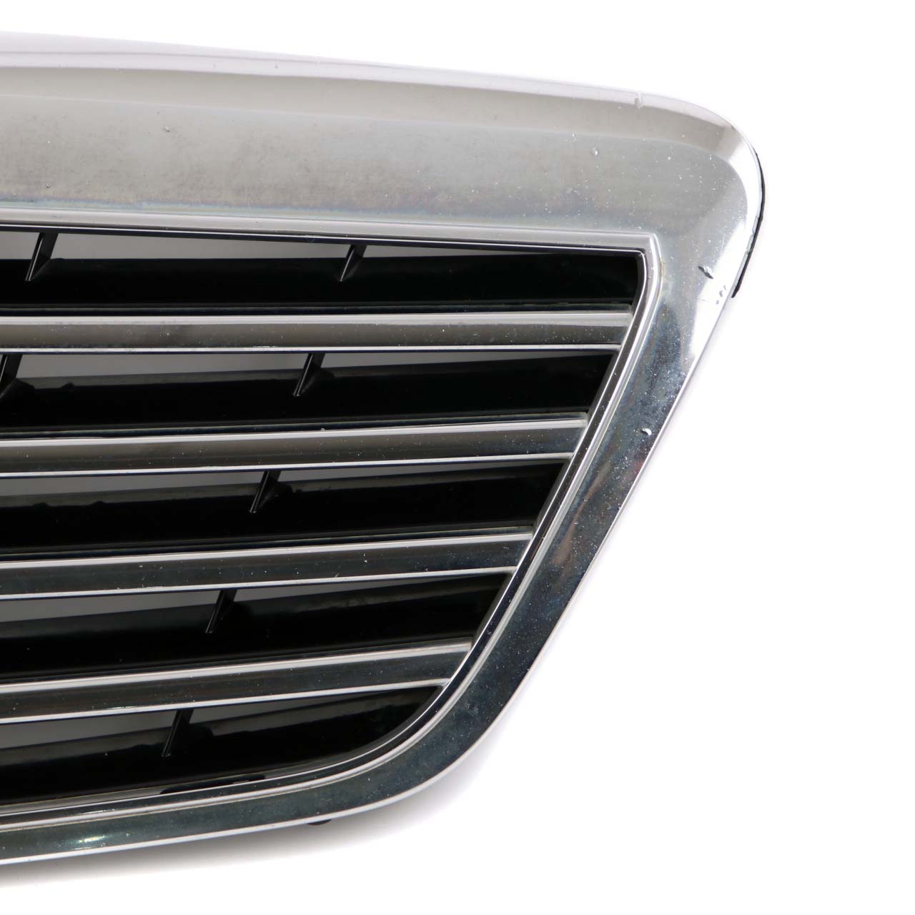 Mercedes-Benz S-Class W221 Front Hood Bonnet Radiator Grille Chrome A2218800583