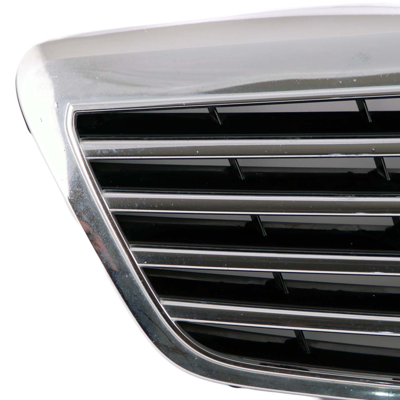 Mercedes-Benz S-Class W221 Front Hood Bonnet Radiator Grille Chrome A2218800583