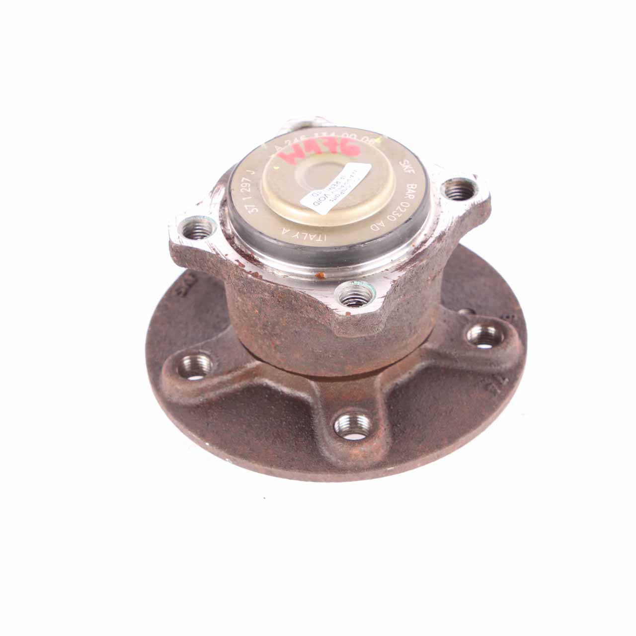 Drive Flange Hub Mercedes W176 W246 Rear Axle Wheel Hub Bearing A2463340006