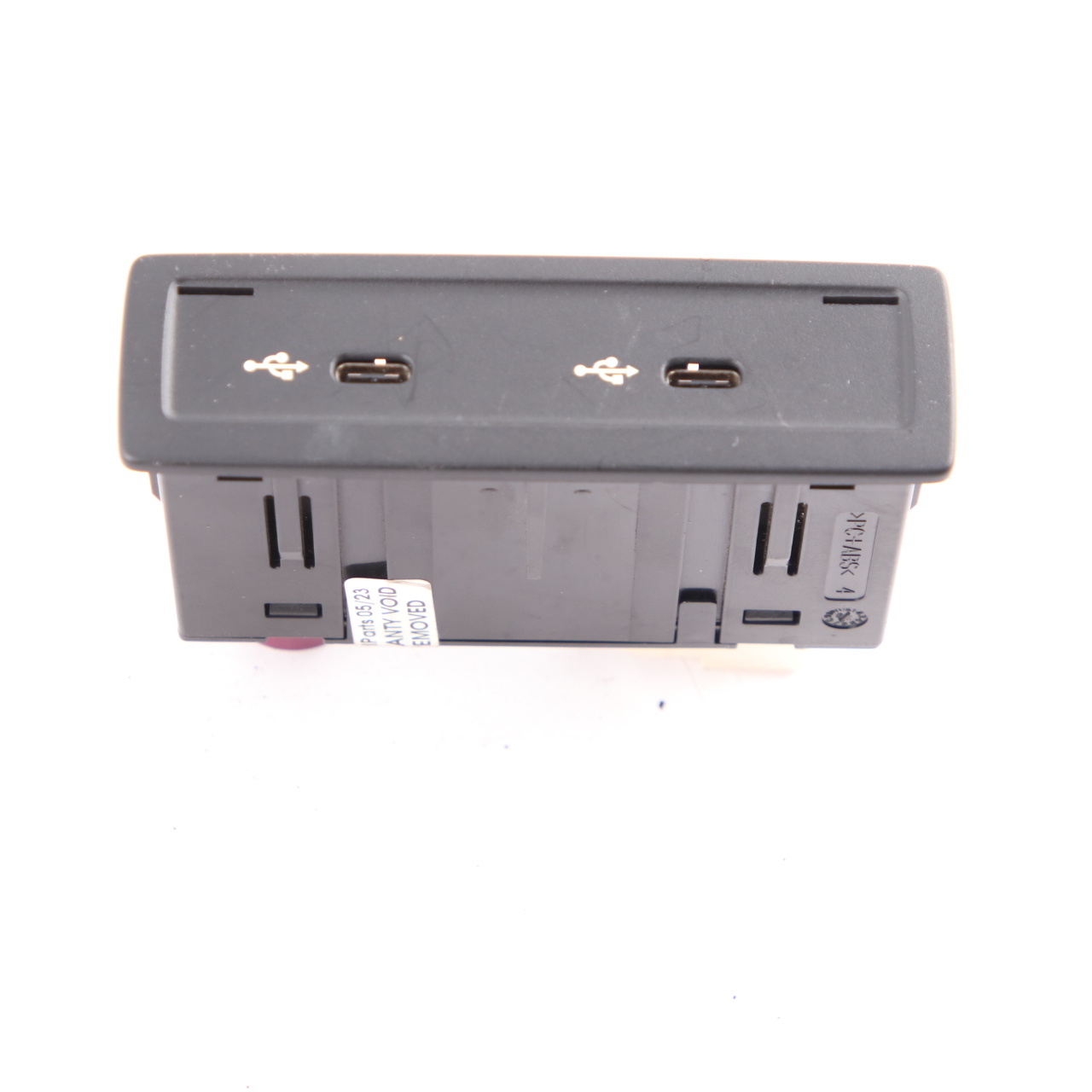 Mercedes W177 W213 W247 USB Port  Socket Plug Connector Unit MM-BOX A2478204002