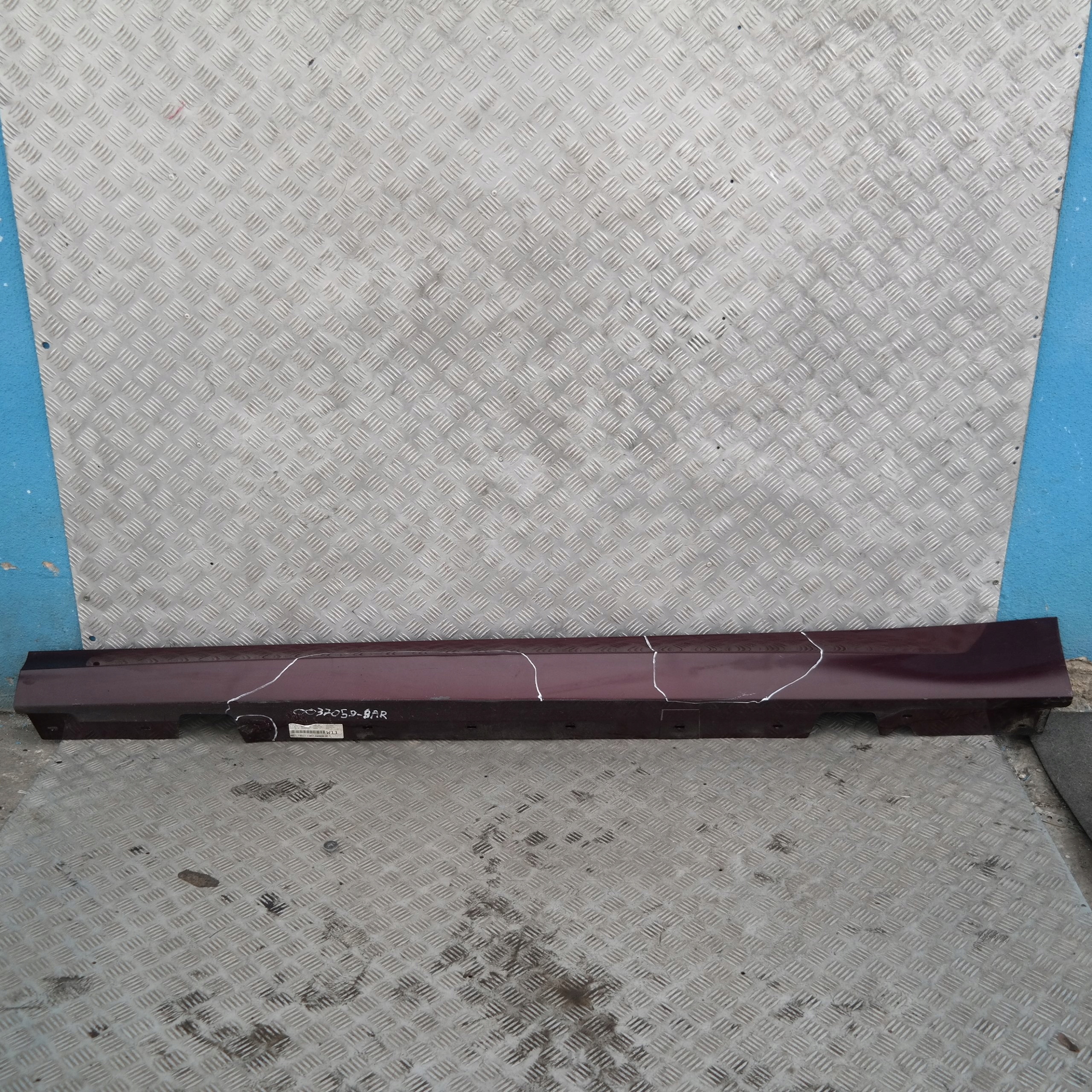 BMW 3 SERIES E90 E91 LCI Sill strip side skirt left N/S Barberarot Barbera Red