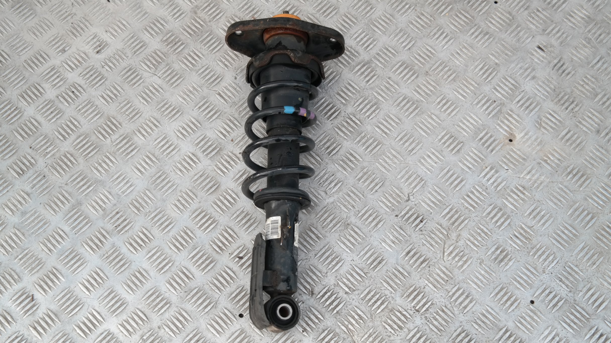 BMW Mini R57 CABRIO REAR RIGHT O/S SPRING STRUT SUSPENSION SHOCK ABSORBER DAMPER