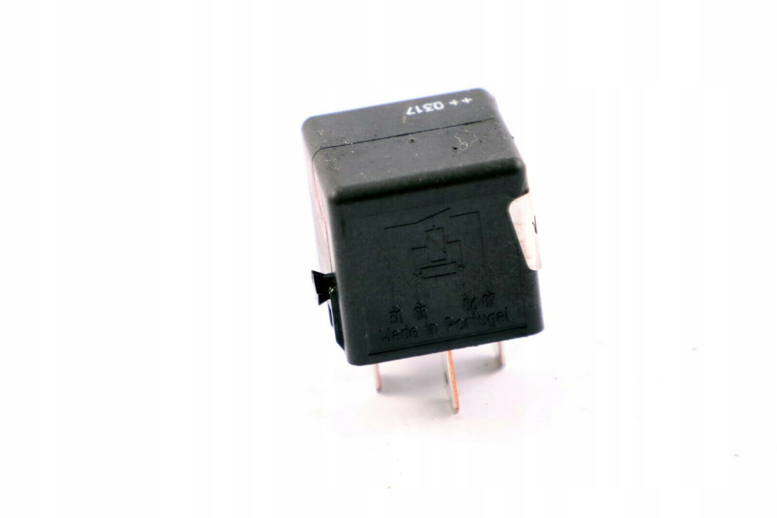 Mercedes W204 Genuine Universal In Car Black Relay 4-Pin Tyco A0025421319