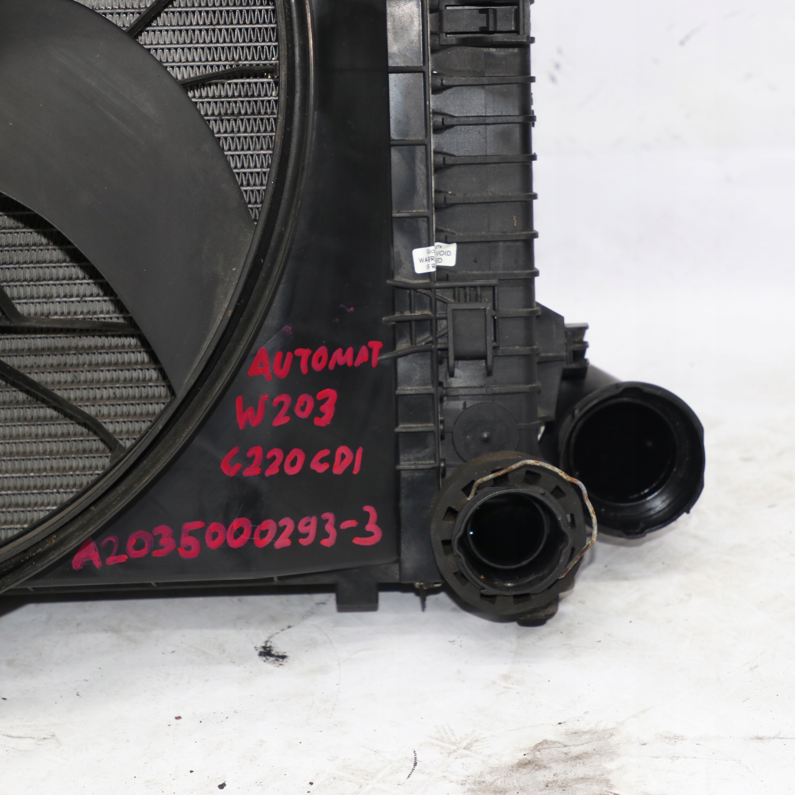 Mercedes-Benz C W203 OM611 Diesel Engine Cooling Radiator Pack Fan A2035000293