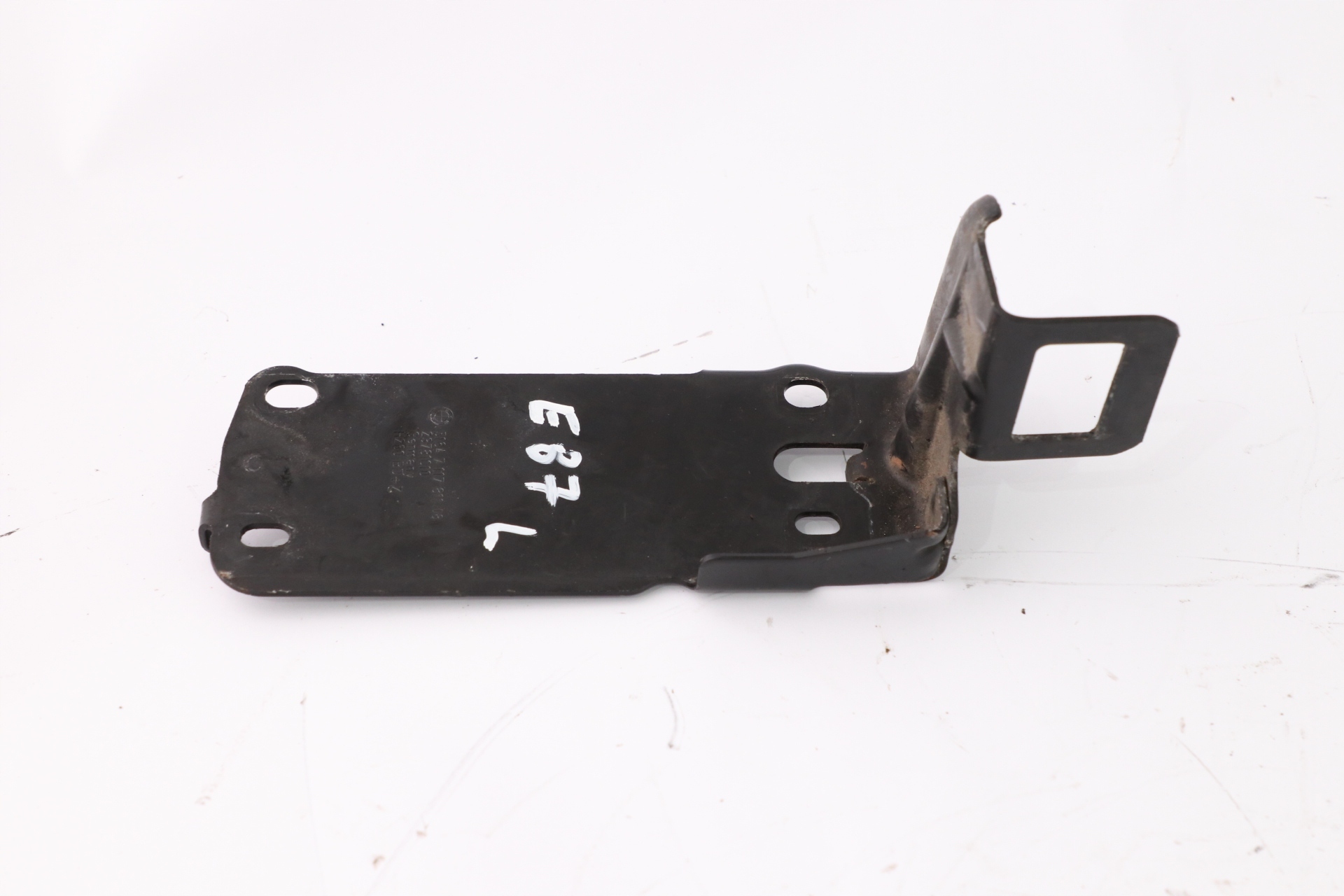 BMW 1 3 Series E81 E87 E90 E91 Bumper Radiator Carrier Support Bracket 7117811