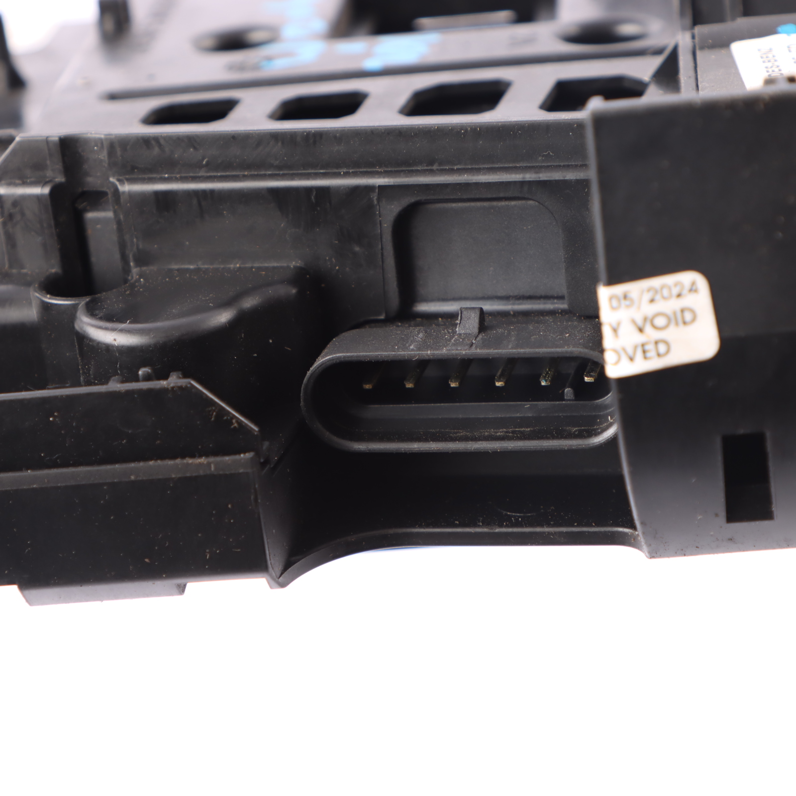 Mercedes W204 Front Fuse Box Control Module Unit A2045403050