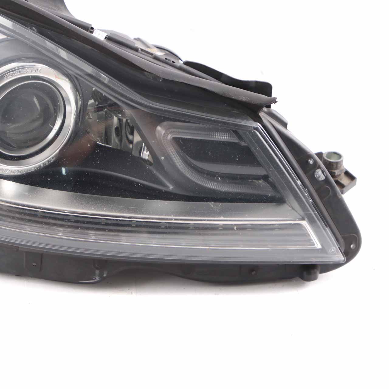 Mercedes W204 Headlamp Headlight Xenon Lamp Light Front Right O/S A2048204639